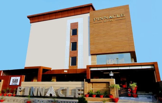 24 hours check in hotels in pinnacle by 1589 hotels lucknow